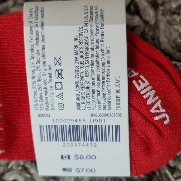 $3 Janie and Jack NWT 0-3 Months Red Patterned Socks - Picture 3 of 3
